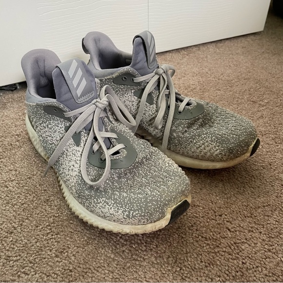 Adidas AlphaBounce Sneaker in Grey - Picture 4 of 7